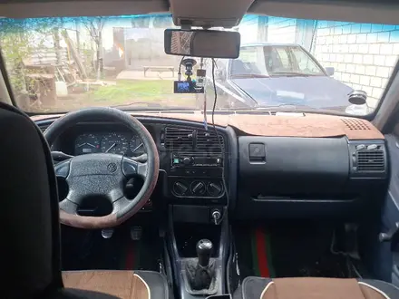 Volkswagen Passat 1995 года за 1 500 000 тг. в Уральск