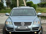 Volkswagen Touareg 2003 года за 5 950 000 тг. в Алматы – фото 2