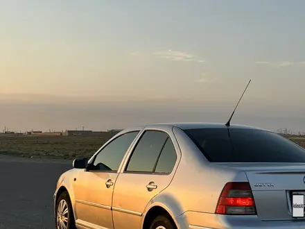 Volkswagen Jetta 2003 года за 1 750 000 тг. в Актау – фото 5