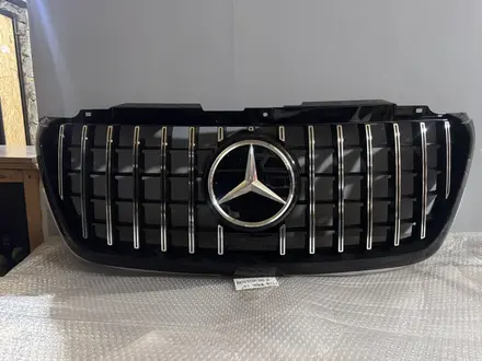 Решетка радиатора на Mercedes-Benz Sprinter 2018г W907/W910 за 1 000 тг. в Алматы – фото 3