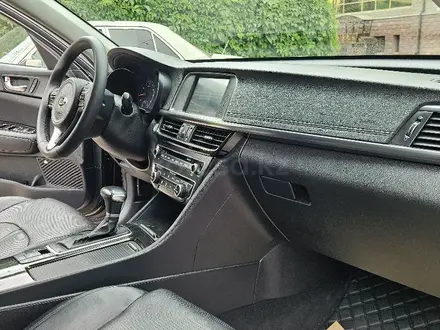 Kia K5 2015 года за 8 600 000 тг. в Алматы – фото 21