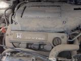Двигатели V6-3 литра на Хонда Одиссей за 77 777 тг. в Уральск – фото 2