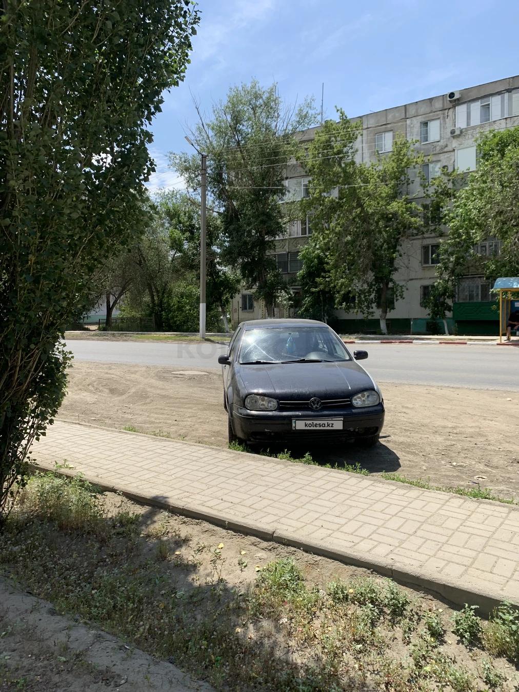 Volkswagen Golf 1997 г.