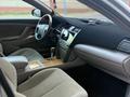 Toyota Camry 2006 годаүшін5 100 000 тг. в Семей – фото 2