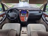 Toyota Alphard 2004 года за 7 200 000 тг. в Шымкент