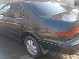 Toyota Camry 2000 года за 2 600 000 тг. в Алматы