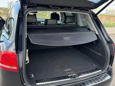 Volkswagen Touareg 2011 года за 11 200 000 тг. в Астана – фото 3