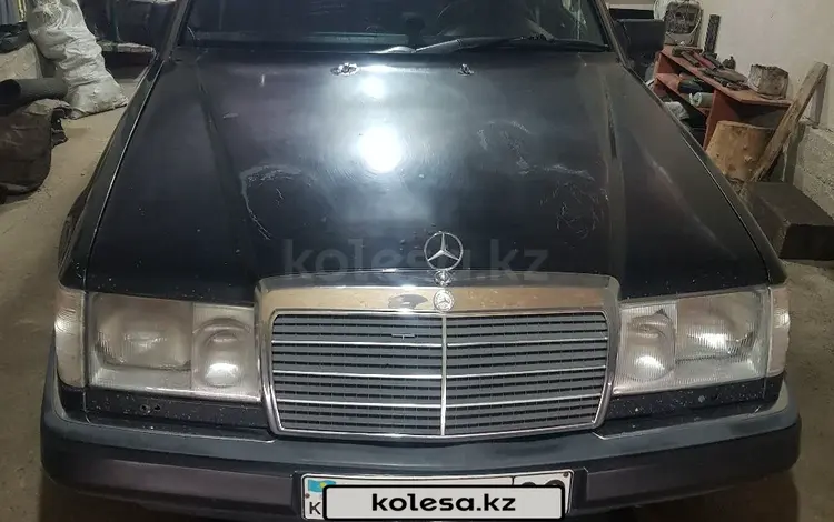 Mercedes-Benz E 230 1991 года за 1 100 000 тг. в Талдыкорган