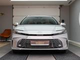 Toyota Camry 2024 года за 20 900 000 тг. в Астана – фото 2