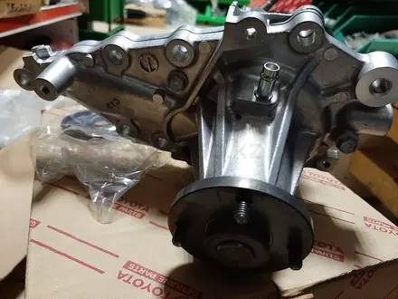 Помпа водяной Lexus GS300 JSZ160 за 60 000 тг. в Астана