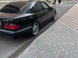 Mercedes-Benz E 55 AMG 1998 годаүшін5 100 000 тг. в Алматы – фото 4