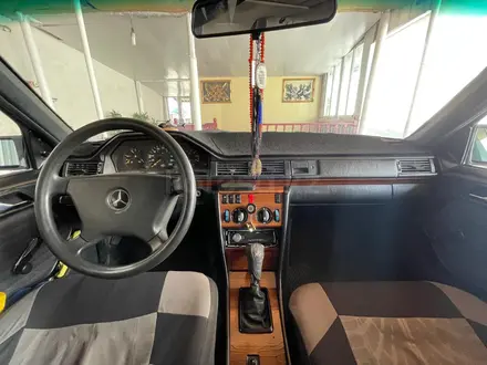 Mercedes-Benz E 230 1991 года за 1 800 000 тг. в Алматы – фото 4