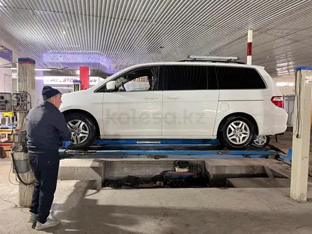 Honda Odyssey 2005 года за 6 000 000 тг. в Актау – фото 3