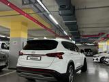 Hyundai Santa Fe 2022 года за 11 000 000 тг. в Алматы – фото 2