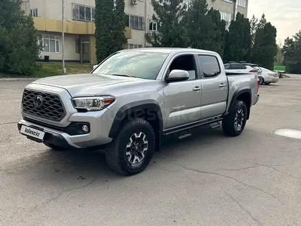 Toyota Tacoma 2022 года за 25 750 000 тг. в Алматы – фото 2