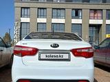 Kia Rio 2015 года за 5 500 000 тг. в Астана – фото 2