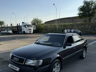 Audi 100