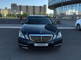 Mercedes-Benz E 300 2011 годаүшін9 800 000 тг. в Караганда – фото 2