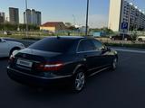 Mercedes-Benz E 300 2011 годаүшін9 800 000 тг. в Караганда – фото 3
