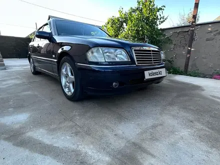 Mercedes-Benz C 240 1998 года за 4 200 000 тг. в Тараз