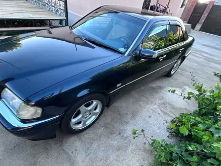 Mercedes-Benz C 240 1998 года за 4 200 000 тг. в Тараз – фото 3