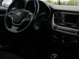 Hyundai Accent 2017 года за 5 900 000 тг. в Семей – фото 5
