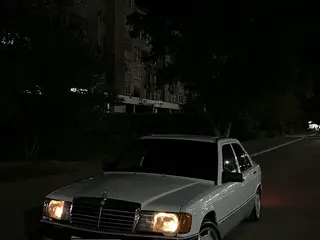 Mercedes-Benz 190
