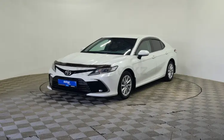 Toyota Camry 2021 года за 12 690 000 тг. в Алматы