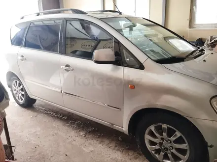 Toyota Avensis Verso 2002 года за 4 150 000 тг. в Уральск – фото 5