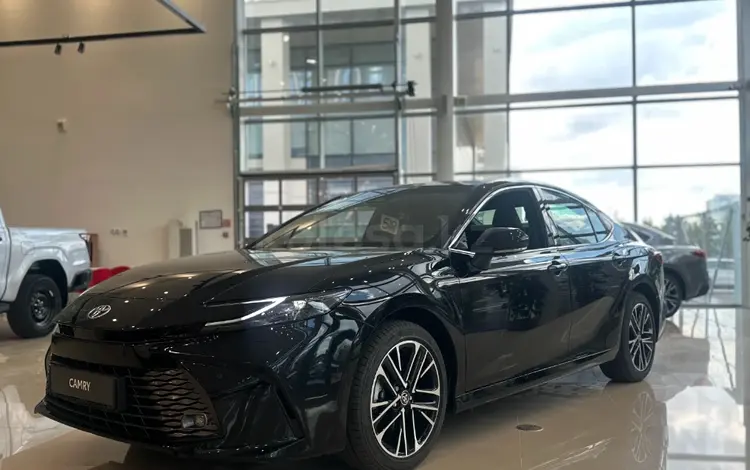 Toyota Camry Luxe 2026 года за 22 190 000 тг. в Астана