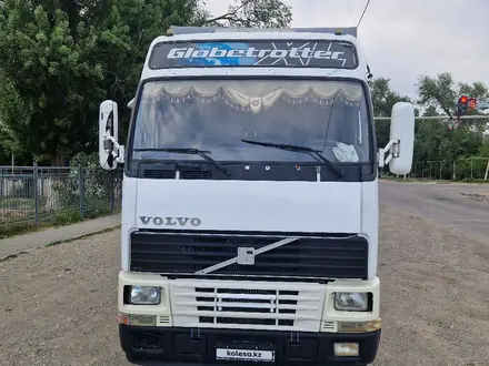 Volvo  Fh16 520 1998 года за 17 800 000 тг. в Алматы – фото 2