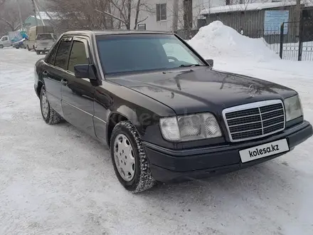 Mercedes-Benz E 200 1995 года за 1 950 000 тг. в Астана – фото 2