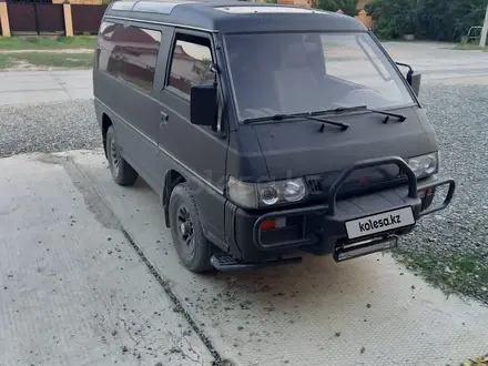 Mitsubishi Delica 1993 годаүшін2 800 000 тг. в Аксай – фото 3