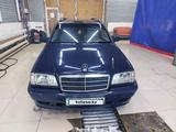 Mercedes-Benz C 180 1998 годаүшін2 500 000 тг. в Астана – фото 4