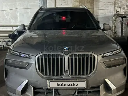 BMW X7 2024 года за 78 000 000 тг. в Астана – фото 3