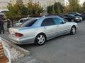 Mercedes-Benz E 240 2000 года за 5 300 000 тг. в Айтеке би – фото 3