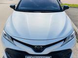 Toyota Camry 2021 годаfor16 800 000 тг. в Алматы – фото 2
