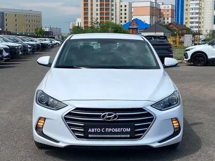 Hyundai Elantra 2018 года за 5 690 000 тг. в Астана – фото 2