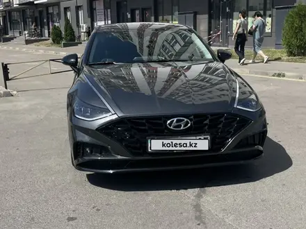 Hyundai Sonata 2022 года за 11 500 000 тг. в Алматы