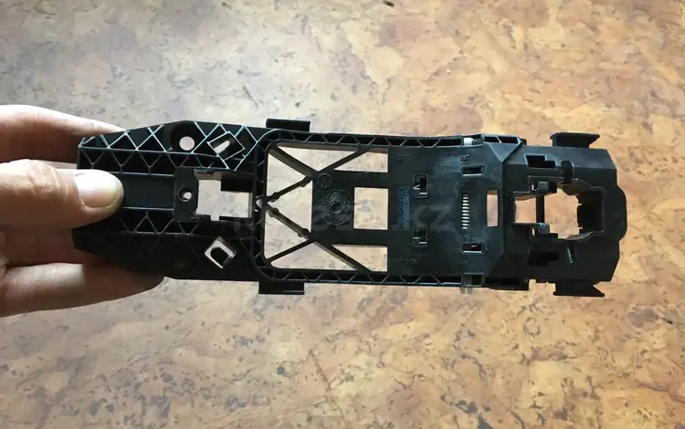 Крепление под ручку за 100 тг. в Алматы