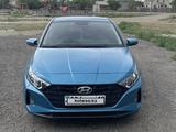 Hyundai i20 2023 года за 7 600 000 тг. в Семей – фото 2