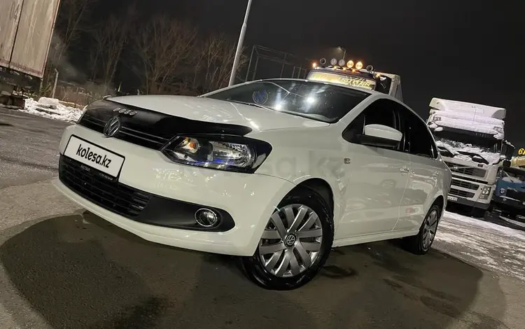 Volkswagen Polo 2015 года за 4 990 000 тг. в Алматы