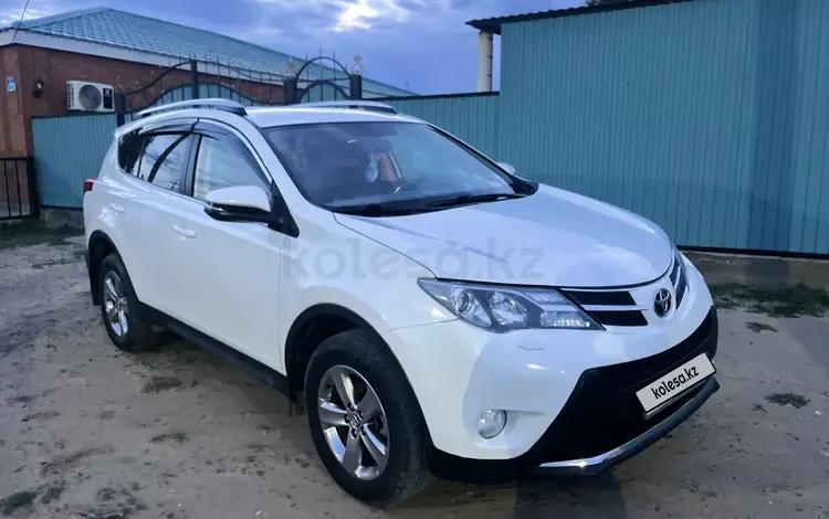 Toyota RAV4 2014 года за 10 200 000 тг. в Актобе