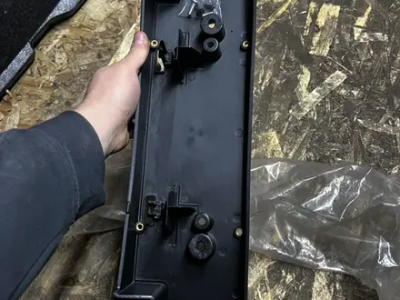 Планка под номер, подиум, Подномерник подиум, Toyota Lexus б/у оригинал за 1 000 тг. в Алматы – фото 2