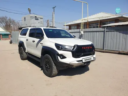 Toyota Hilux 2022 года за 32 500 000 тг. в Алматы