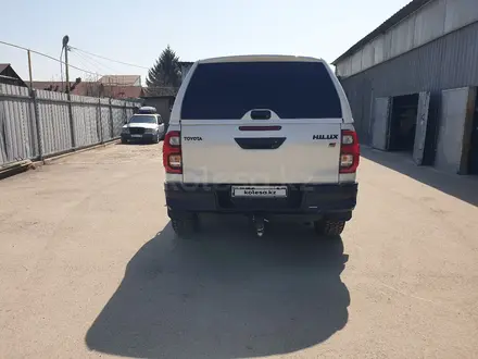 Toyota Hilux 2022 года за 32 500 000 тг. в Алматы – фото 6