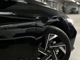 Hyundai Elantra Luxe 2023 года за 9 900 000 тг. в Шымкент – фото 3