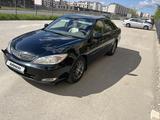 Toyota Camry 2003 годаүшін5 400 000 тг. в Актобе – фото 2