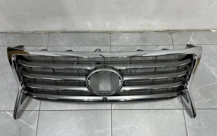Решетка радиатора Lexus LX570 (2012-2015) ORIGINAL за 60 000 тг. в Алматы
