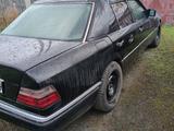 Mercedes-Benz E 220 1993 годаүшін1 100 000 тг. в Караганда – фото 5